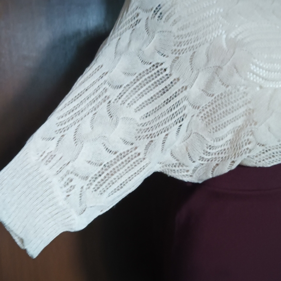 Batwing Knitted Top cream colored, Size Small - Picture 3 of 5